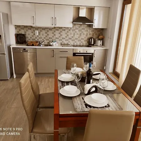 Diamond Palace Apartament *