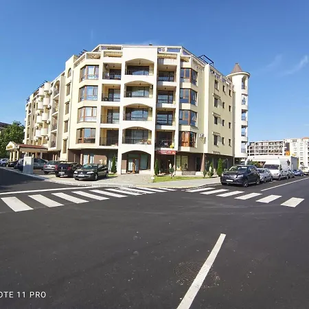 Diamond Palace Sluneční pobřeží
