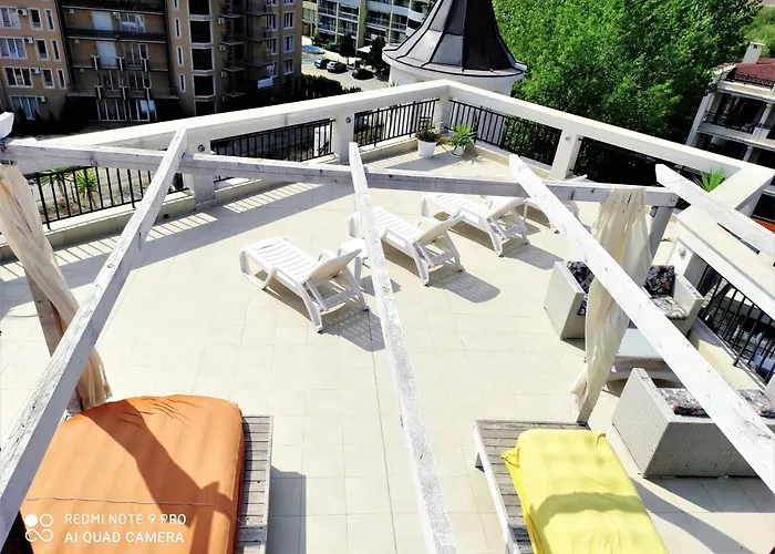 Diamond Palace Apartment