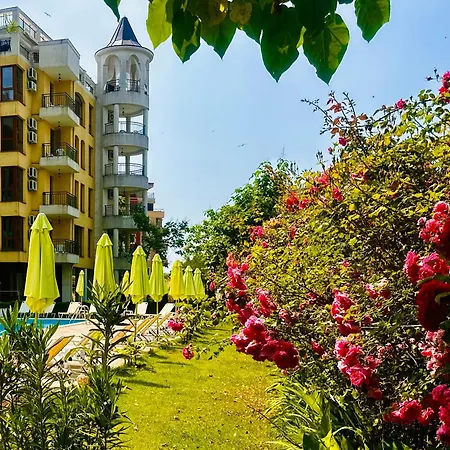 Diamond Palace Sluneční pobřeží